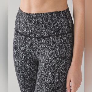 Lululemon 2016 Cropped High Times Pant Luon Suited Jacquard Black White Size 4